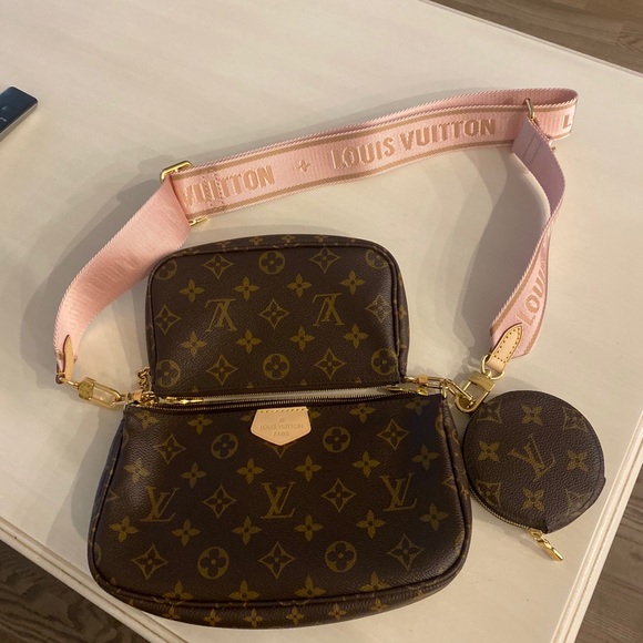 COPY - The Multi Pochette Accessories - Picture 2 of 4